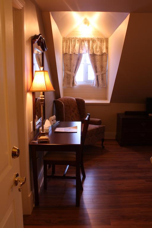 Auberge Chateau Lamontagne Sainte Anne des Monts Номер фото