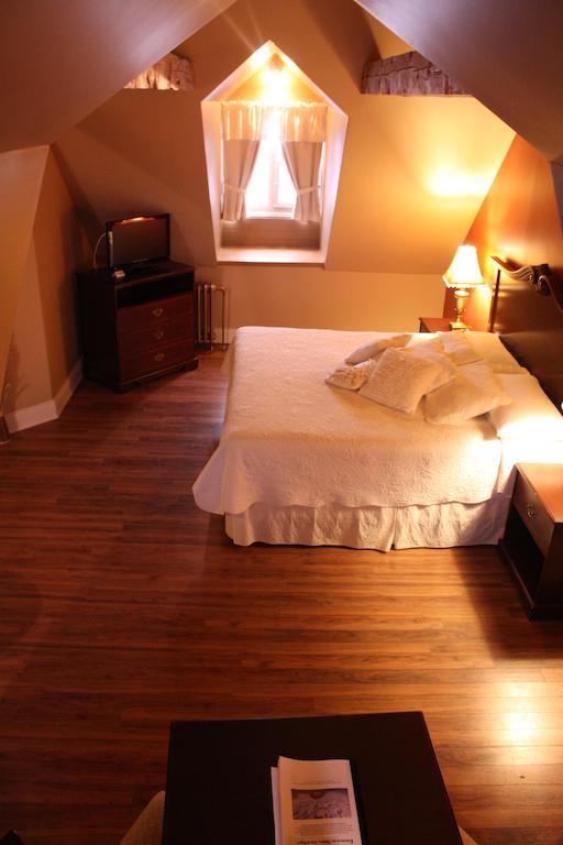 Auberge Chateau Lamontagne Sainte Anne des Monts Номер фото