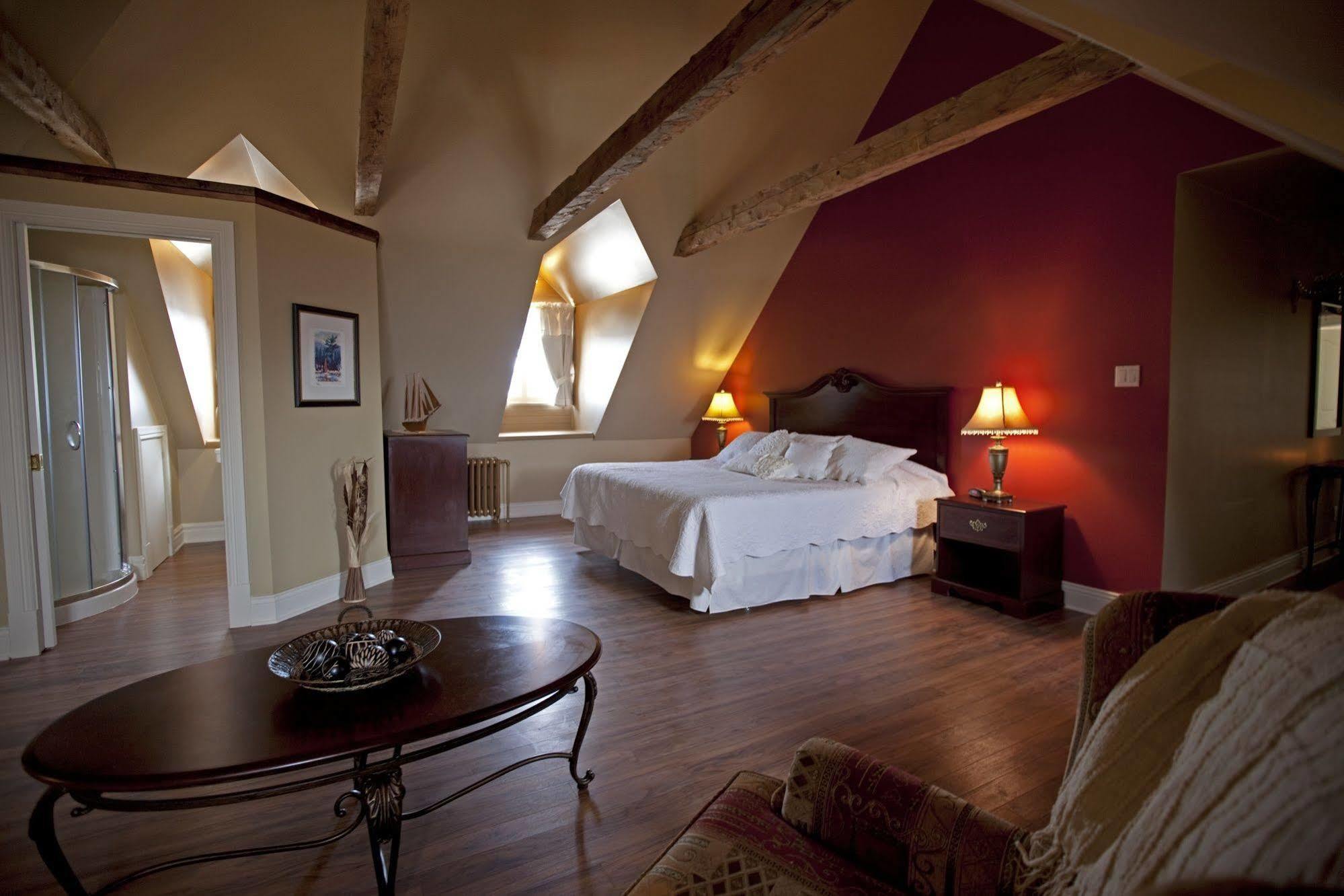 Auberge Chateau Lamontagne Sainte Anne des Monts Экстерьер фото